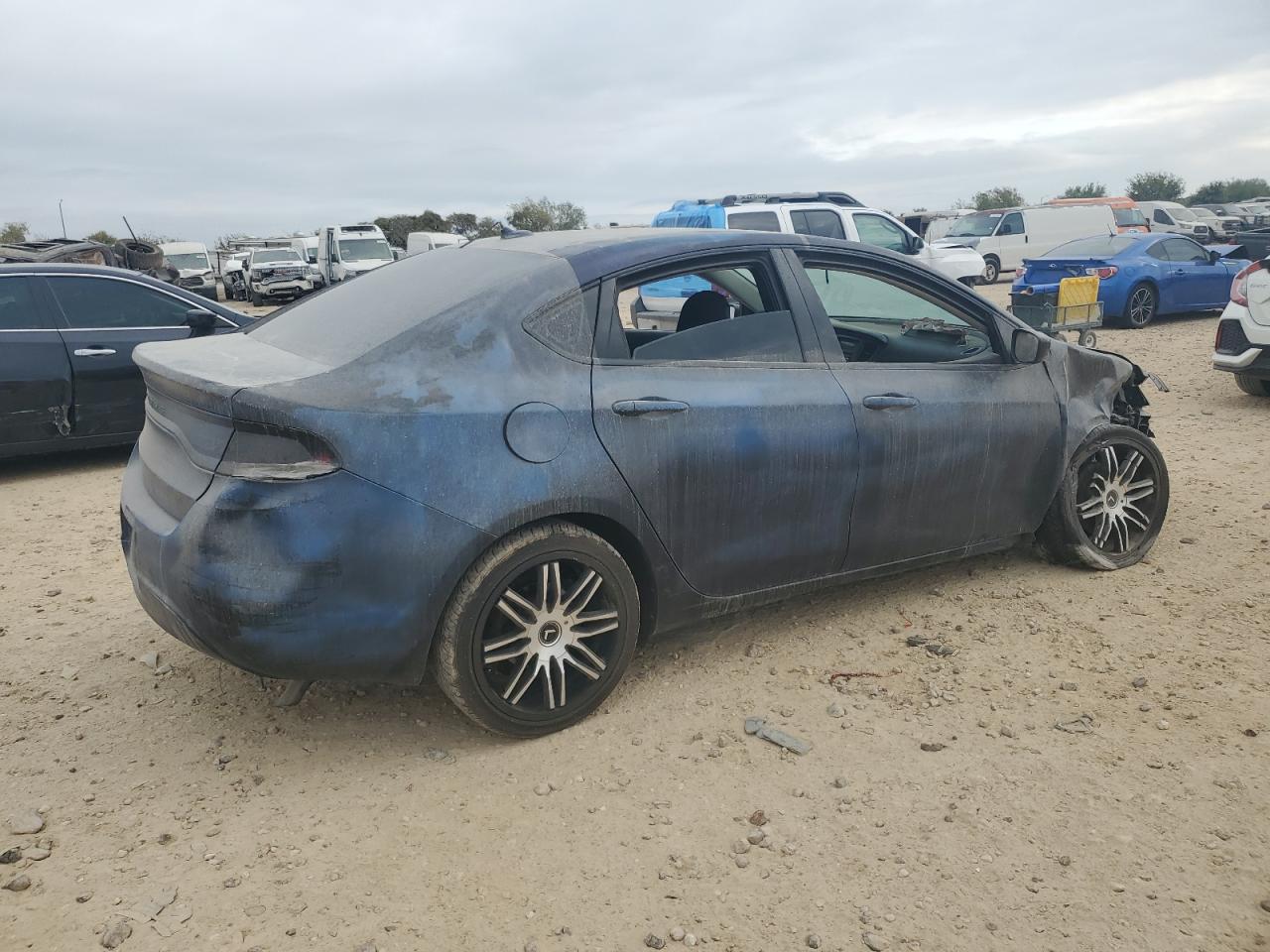 2015 DODGE DART SE photo 5