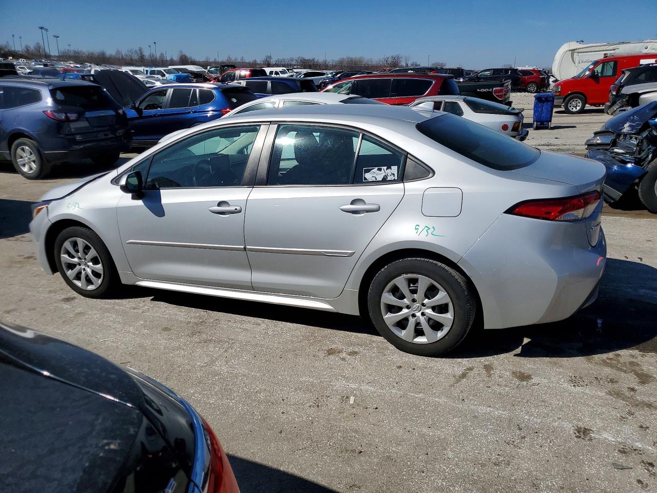 2021 TOYOTA COROLLA LE photo 4