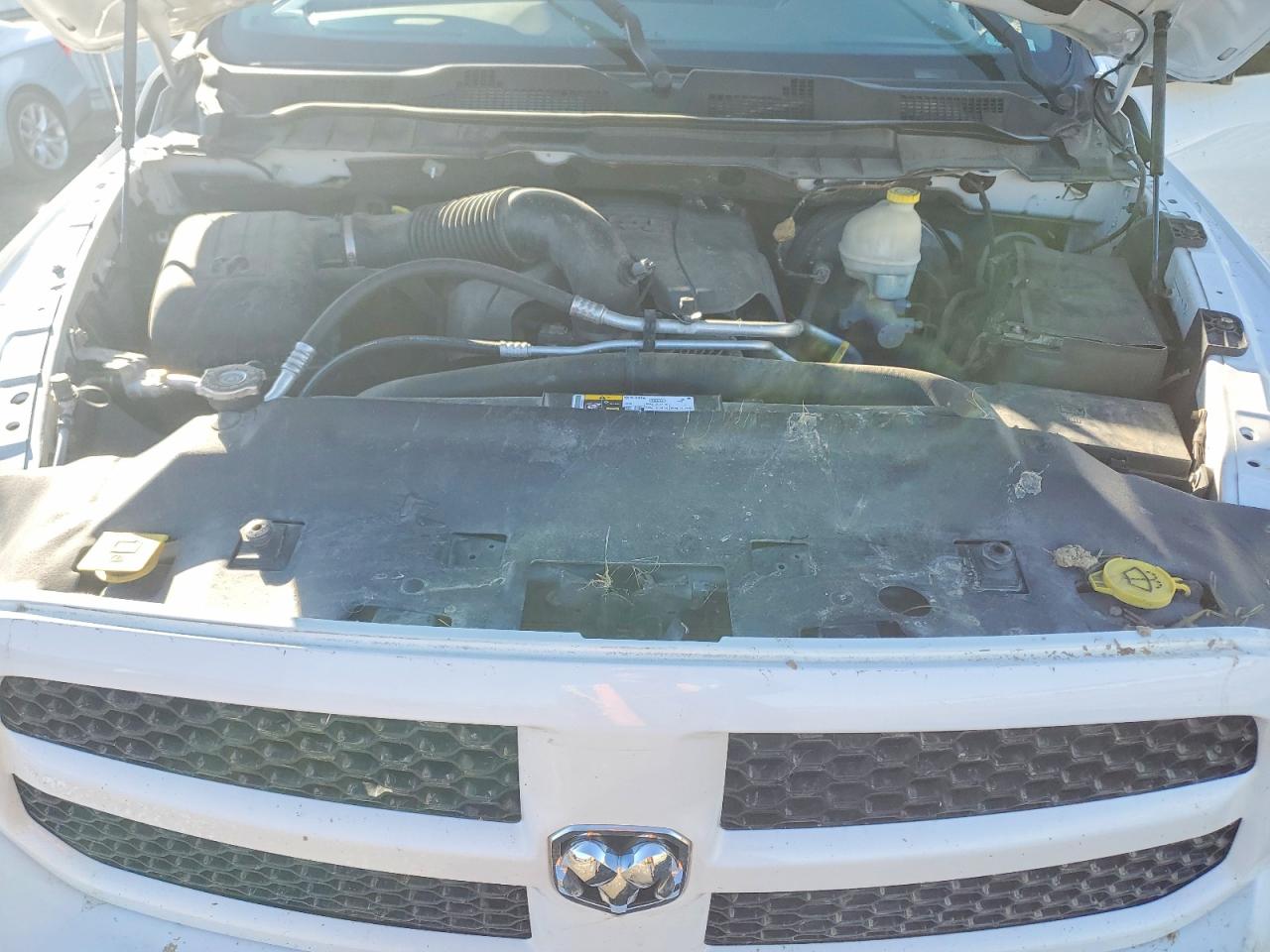 2014 RAM 1500 ST photo 11
