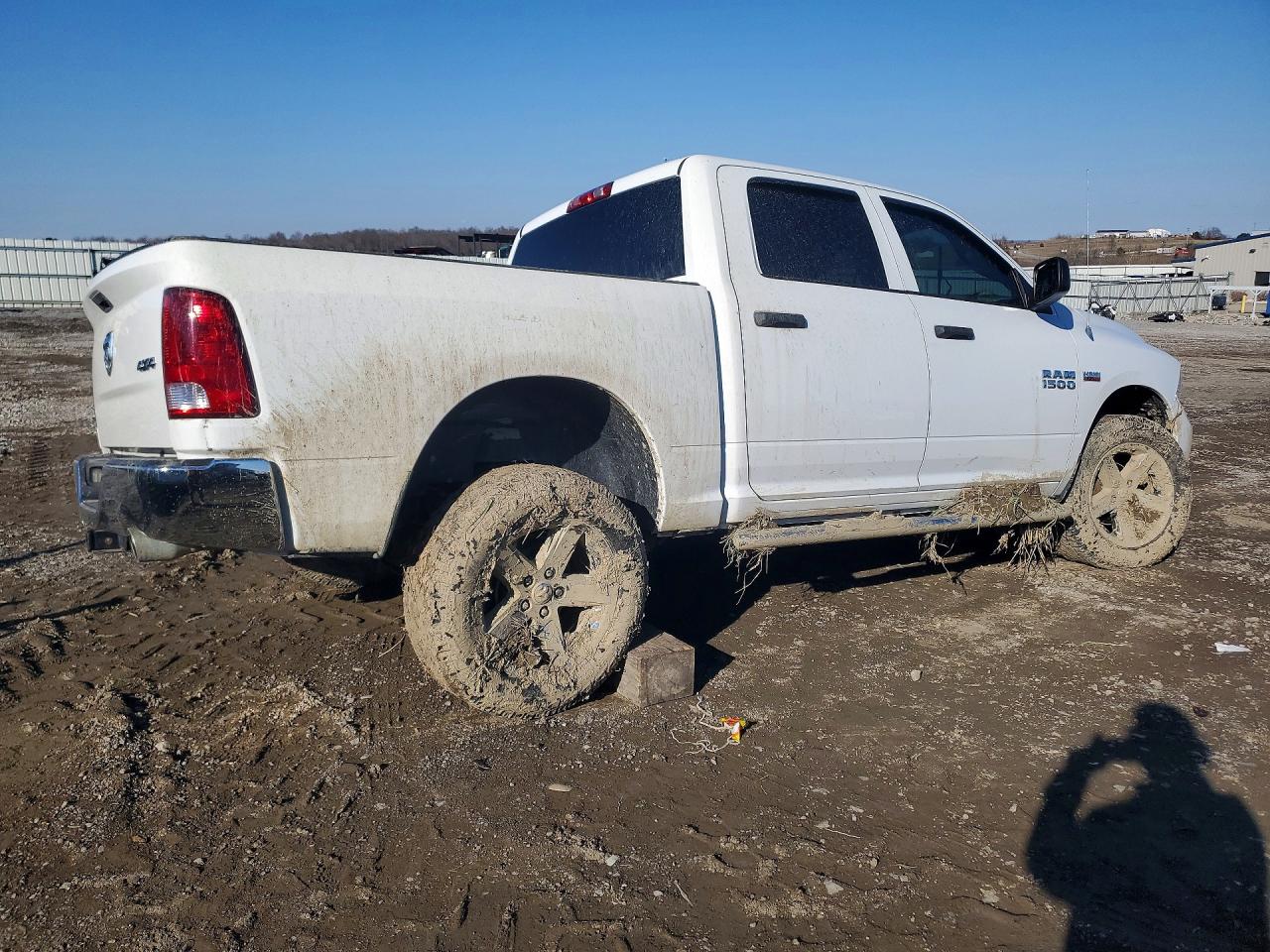 2014 RAM 1500 ST photo 3