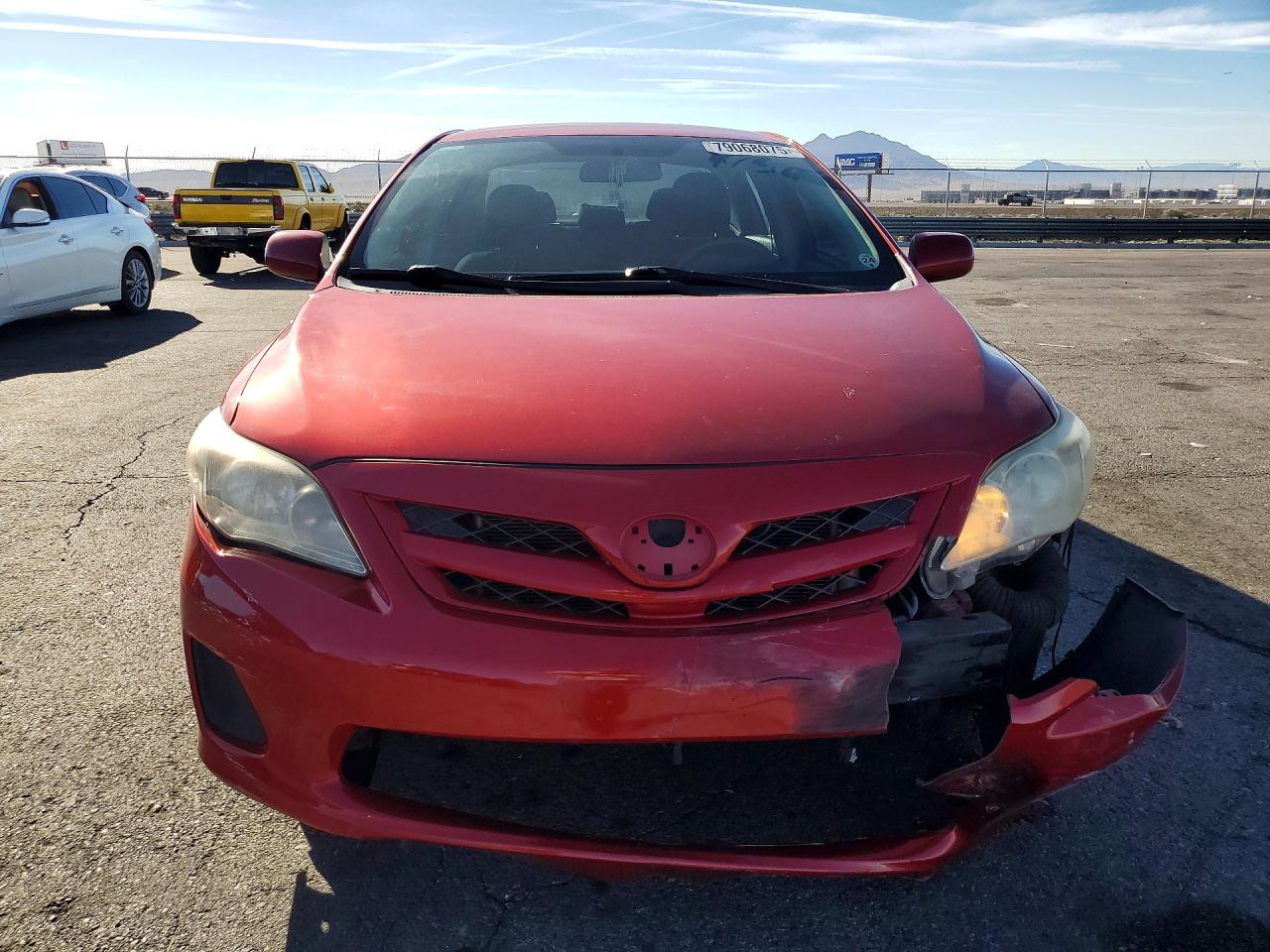 2011 TOYOTA COROLLA LE photo 5