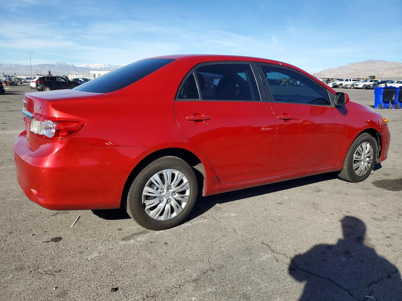 2011 TOYOTA COROLLA LE photo 3