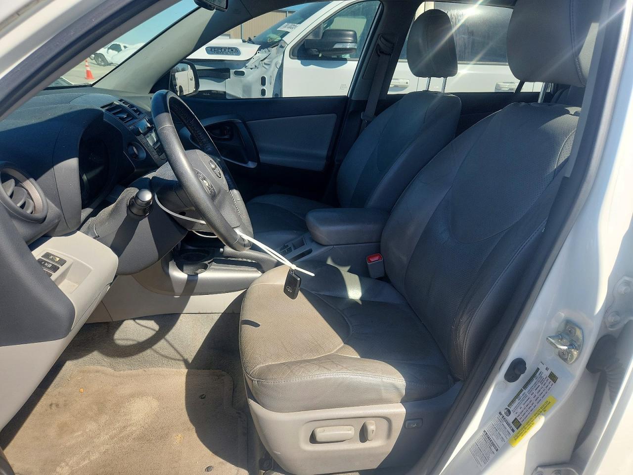 2009 TOYOTA RAV4 LIMITED photo 19