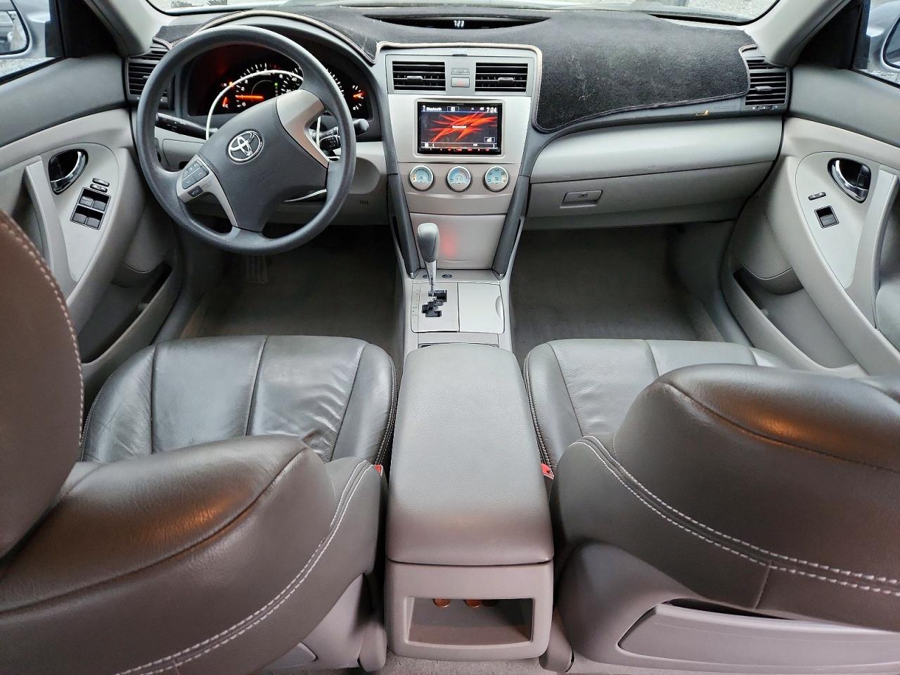 2009 TOYOTA CAMRY LE photo 8