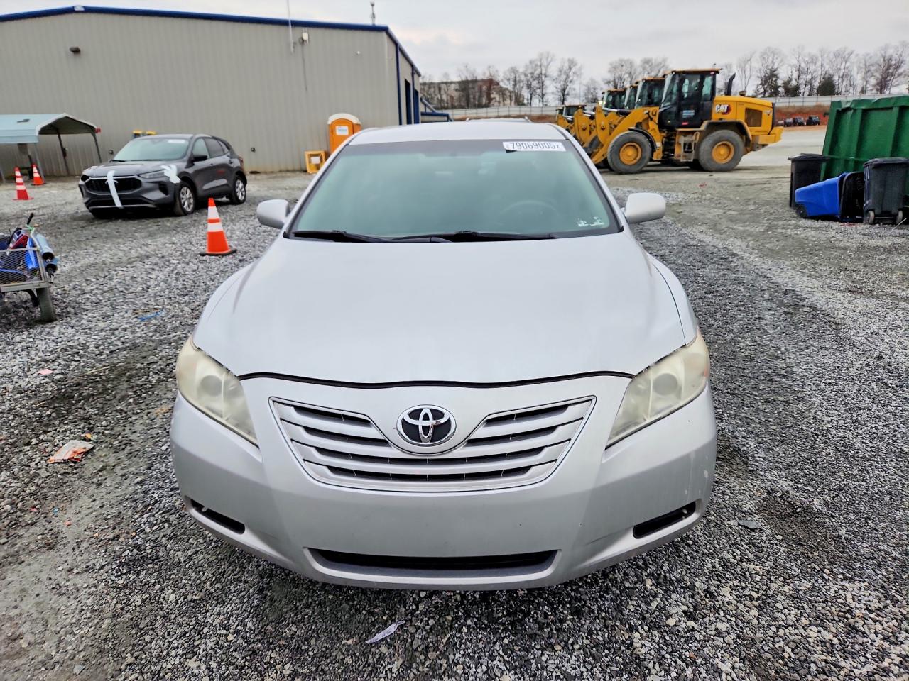 2009 TOYOTA CAMRY LE photo 5