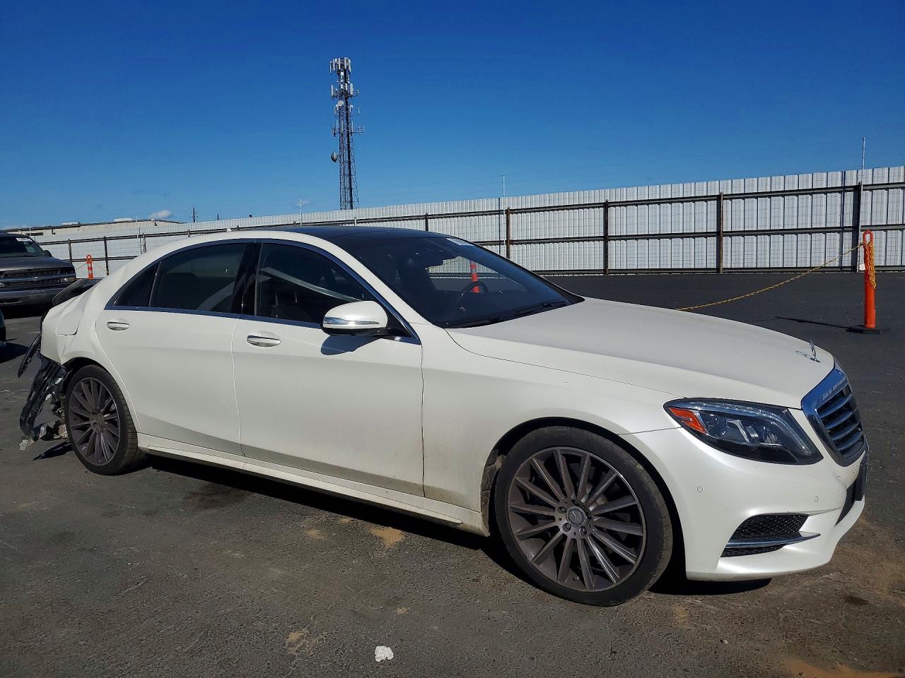 2015 MERCEDES-BENZ S 550 photo 4