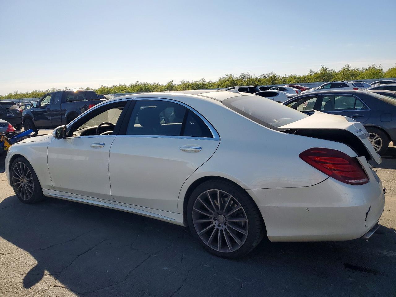 2015 MERCEDES-BENZ S 550 photo 2