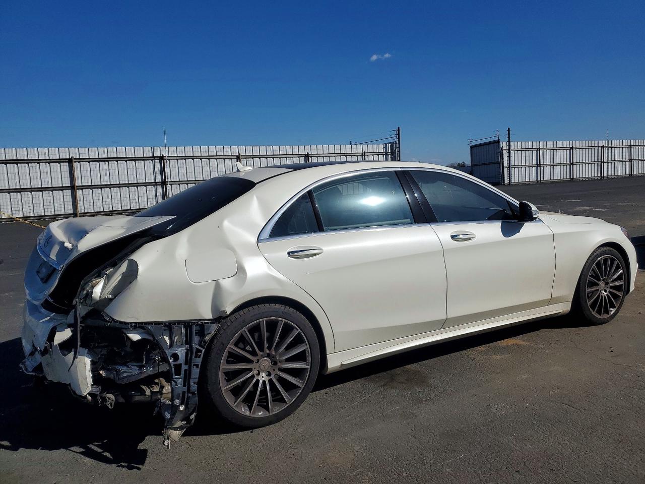 2015 MERCEDES-BENZ S 550 photo 3