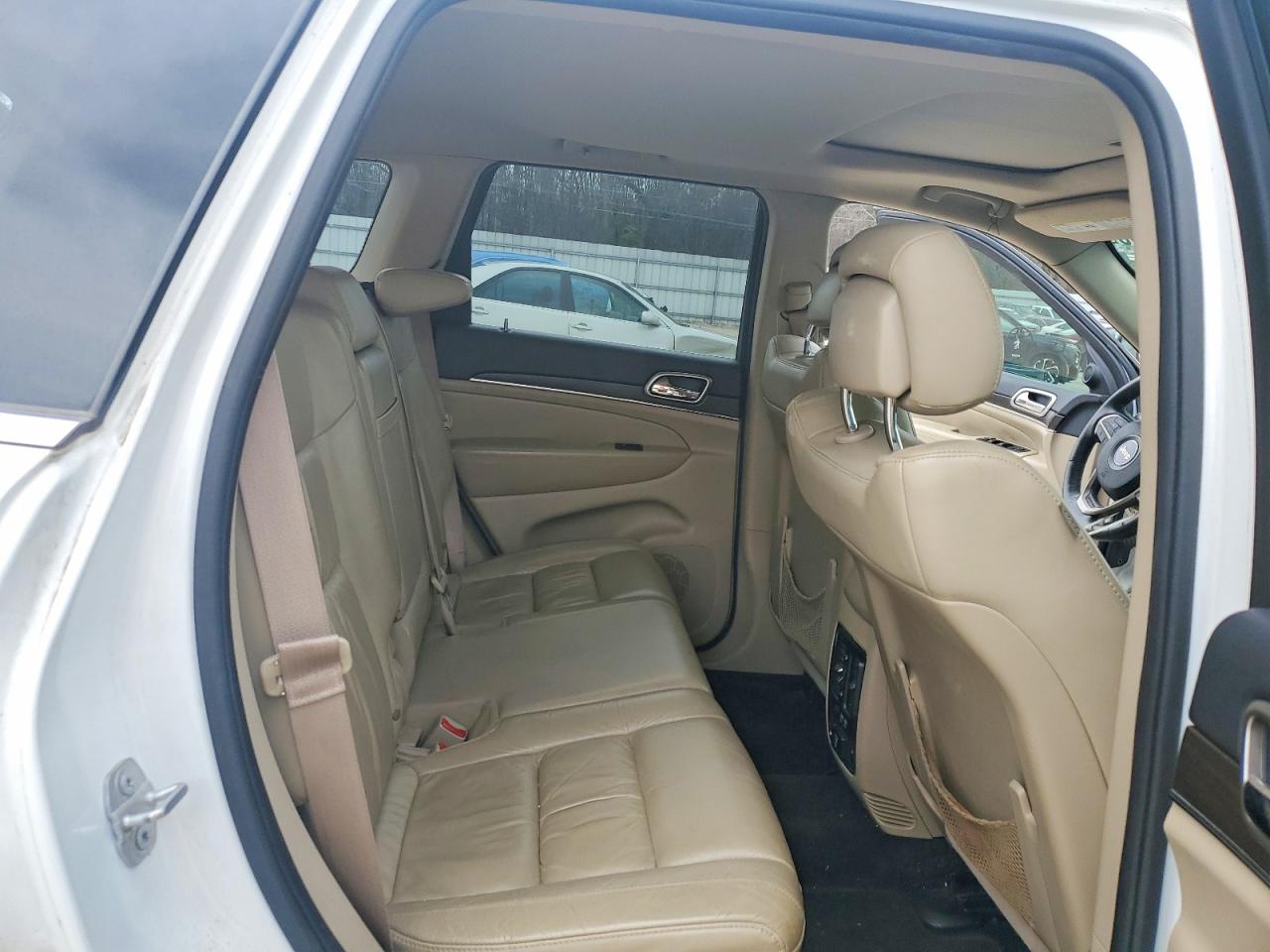 2015 JEEP GRAND CHEROKEE LIMITED photo 28