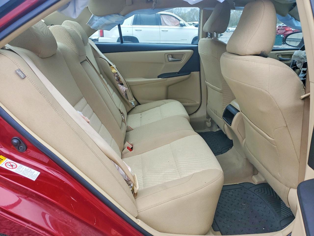 2016 TOYOTA CAMRY LE photo 28