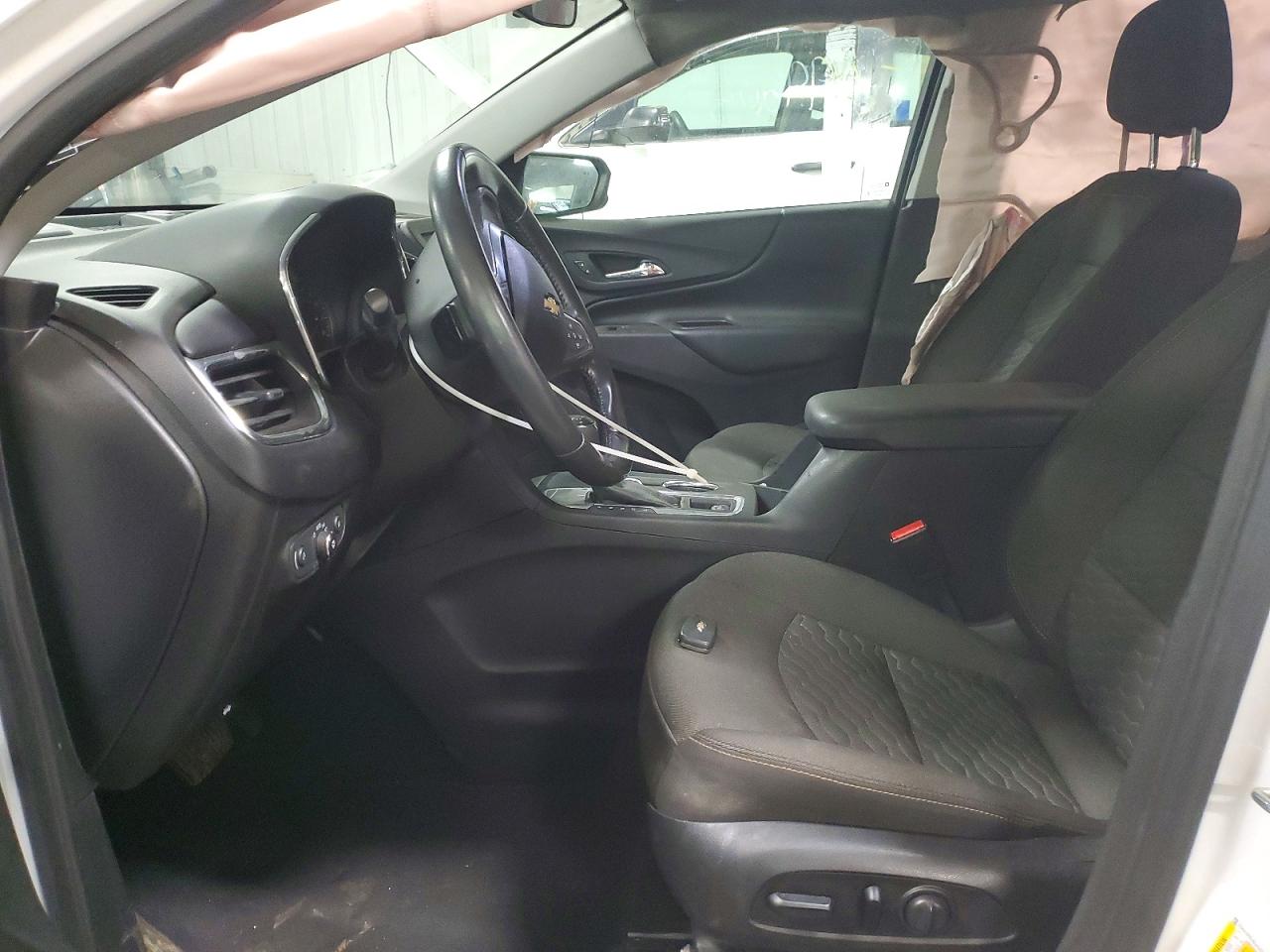 2020 CHEVROLET EQUINOX LT photo 13