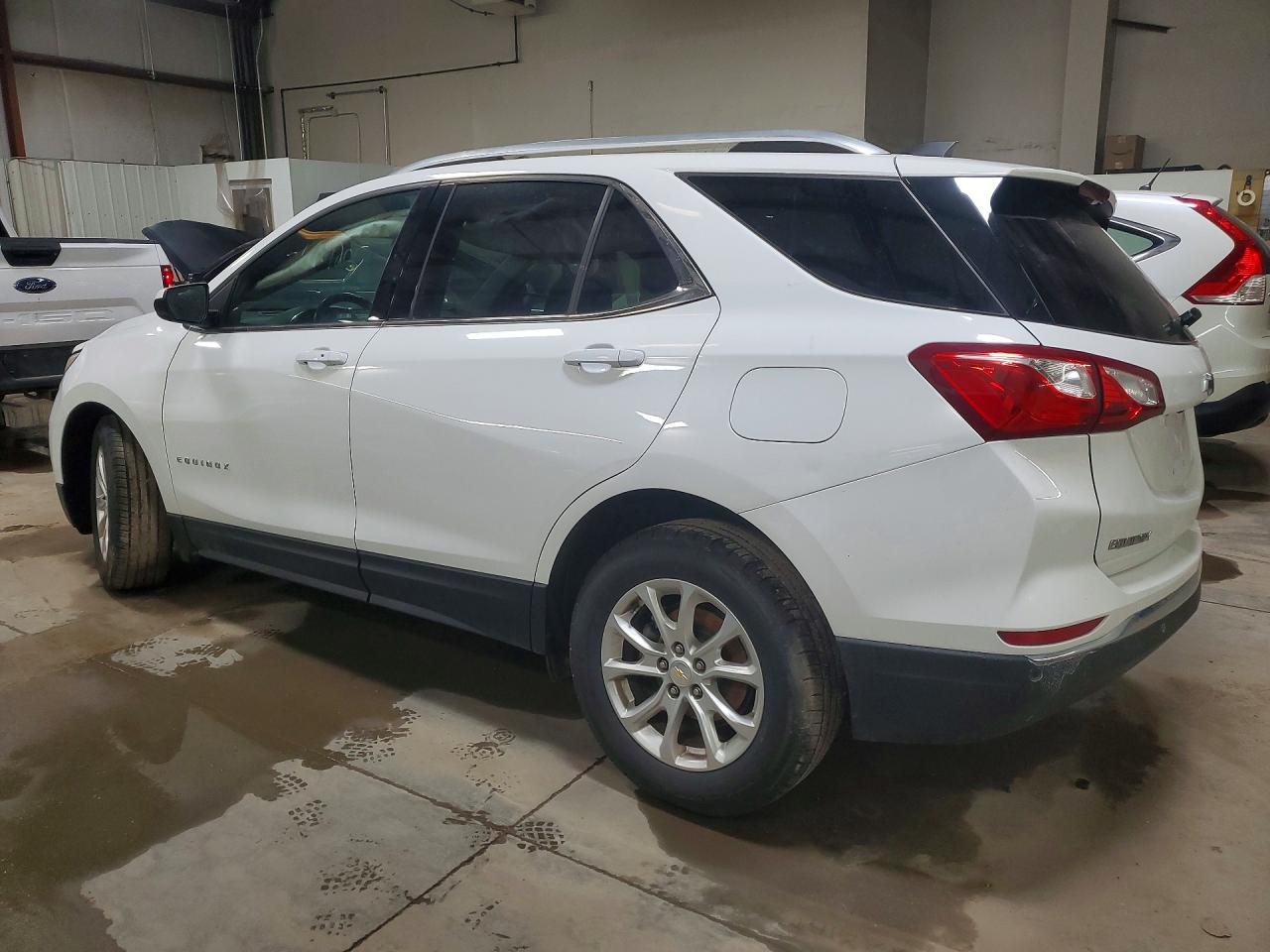 2020 CHEVROLET EQUINOX LT photo 3