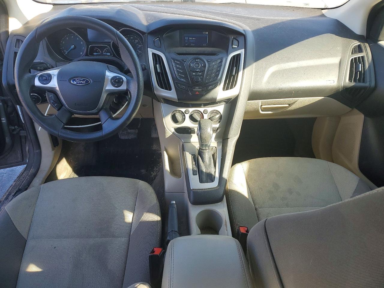 2014 FORD FOCUS SE photo 8