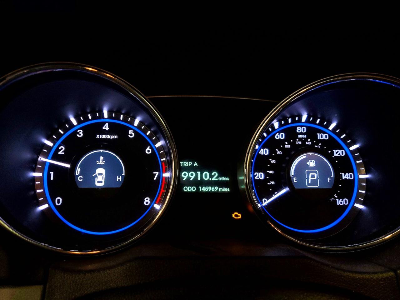 2013 HYUNDAI SONATA SE photo 25