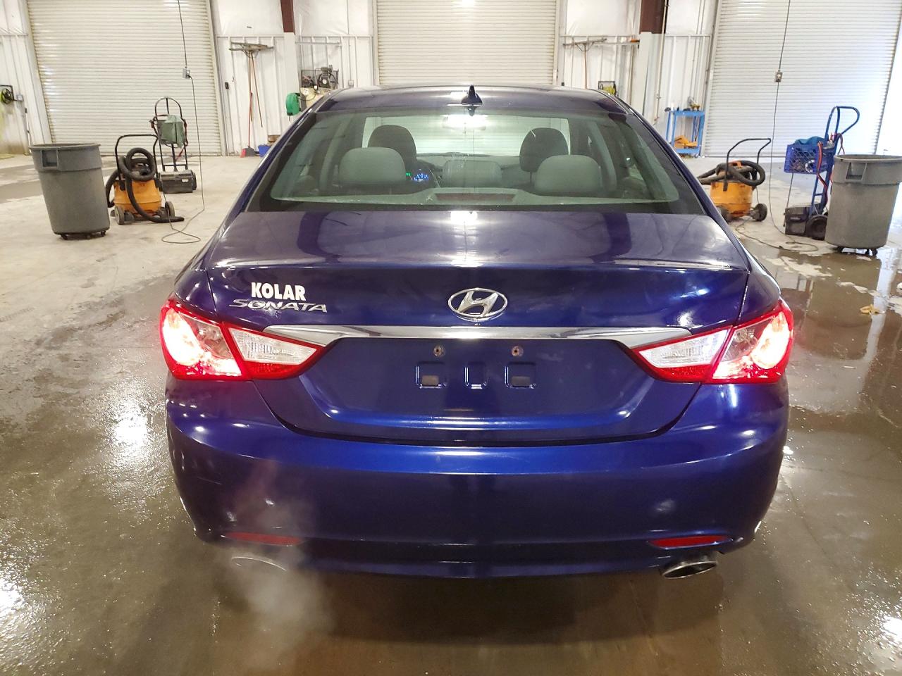 2013 HYUNDAI SONATA SE photo 16