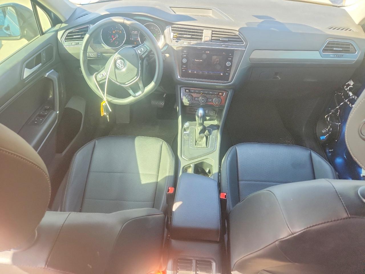 2020 VOLKSWAGEN TIGUAN SE photo 15