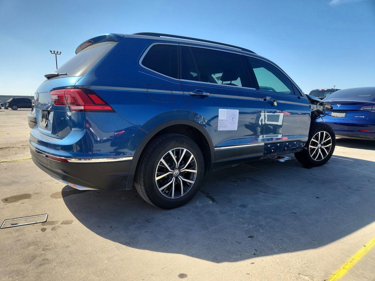 2020 VOLKSWAGEN TIGUAN SE photo 5