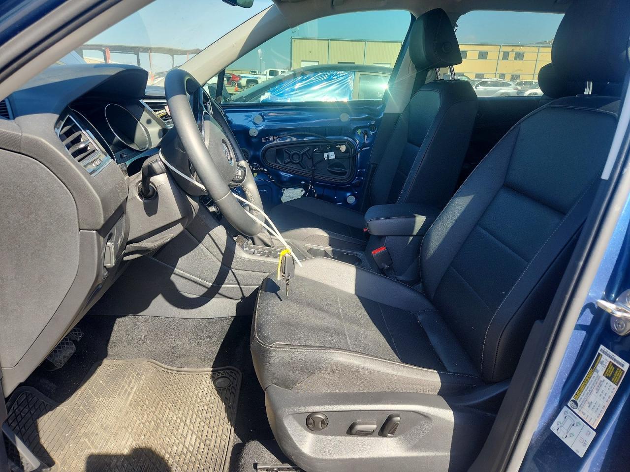 2020 VOLKSWAGEN TIGUAN SE photo 13