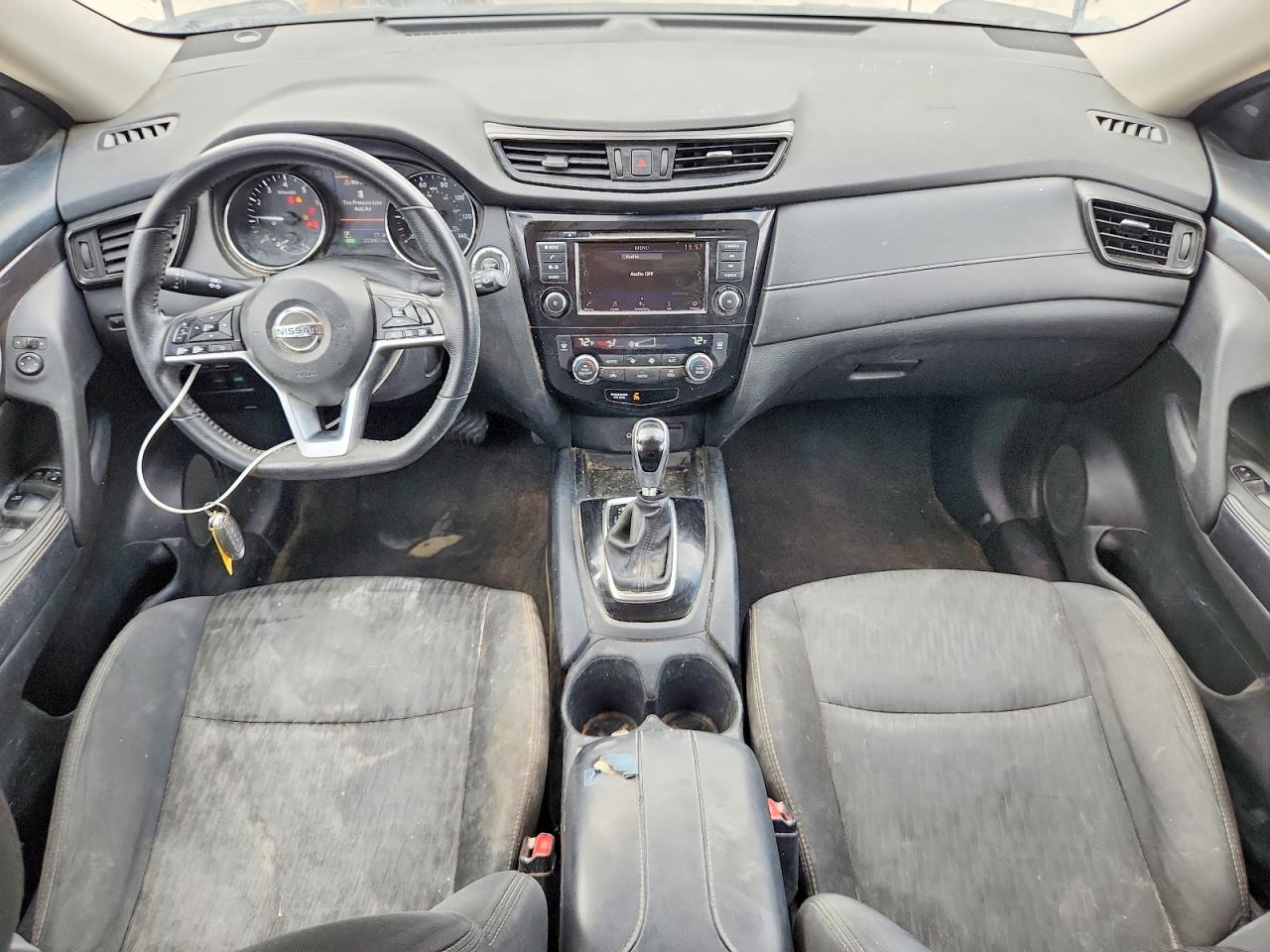 2019 NISSAN ROGUE SV photo 22