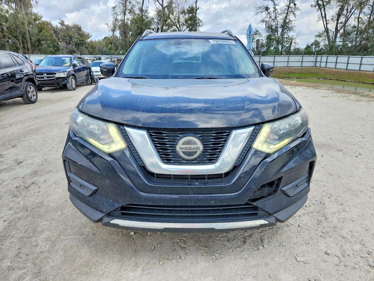 2019 NISSAN ROGUE SV photo 13