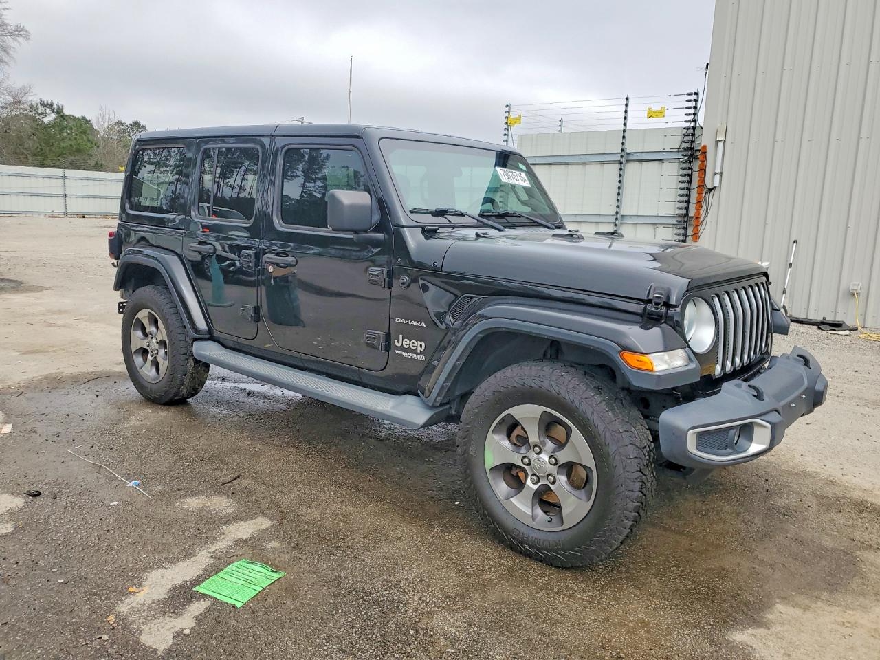 2018 JEEP WRANGLER UNLIMITED SAHARA photo 4