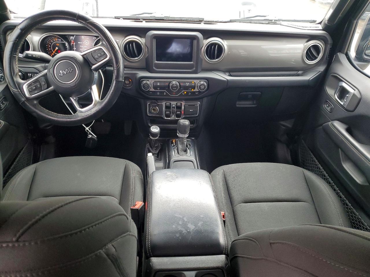 2018 JEEP WRANGLER UNLIMITED SAHARA photo 8