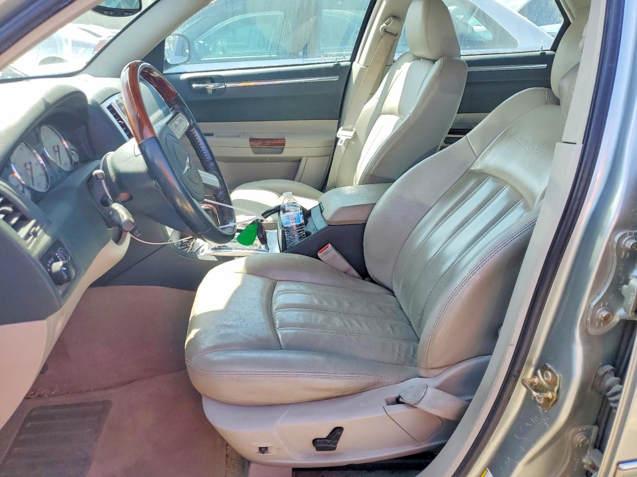2006 CHRYSLER 300C photo 13
