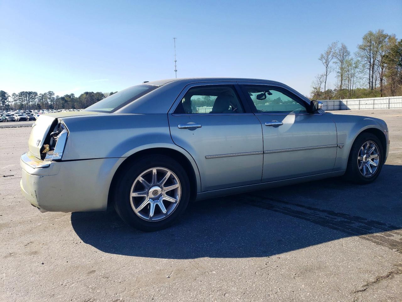 2006 CHRYSLER 300C photo 5