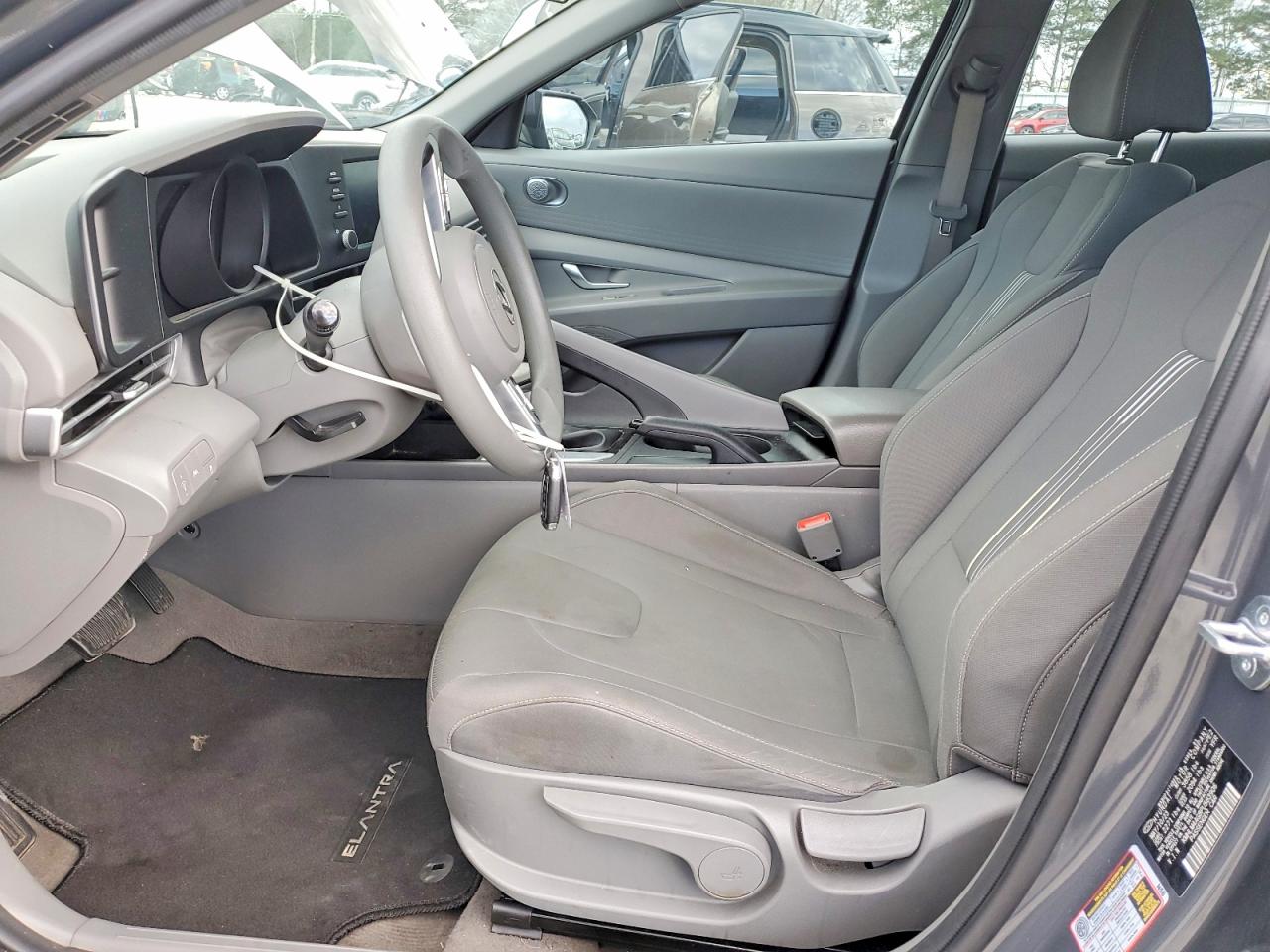 2023 HYUNDAI ELANTRA SEL photo 19