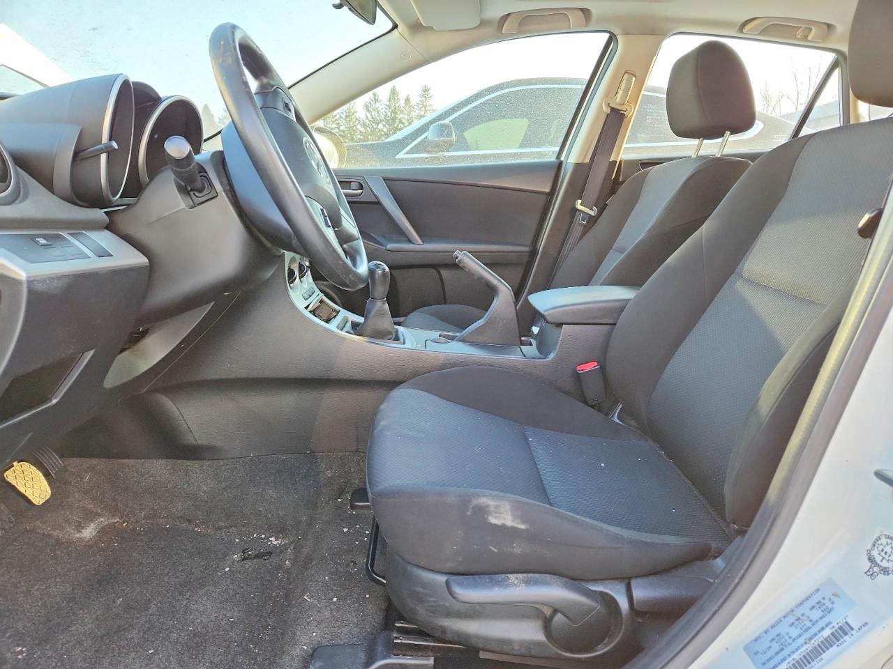 2010 MAZDA 3 S photo 13