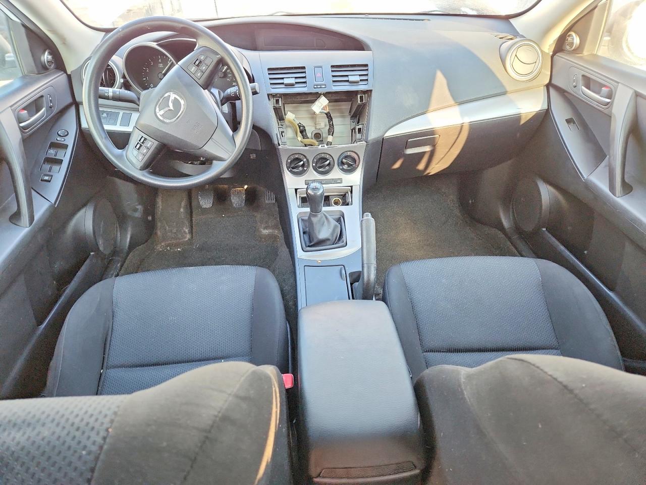 2010 MAZDA 3 S photo 15