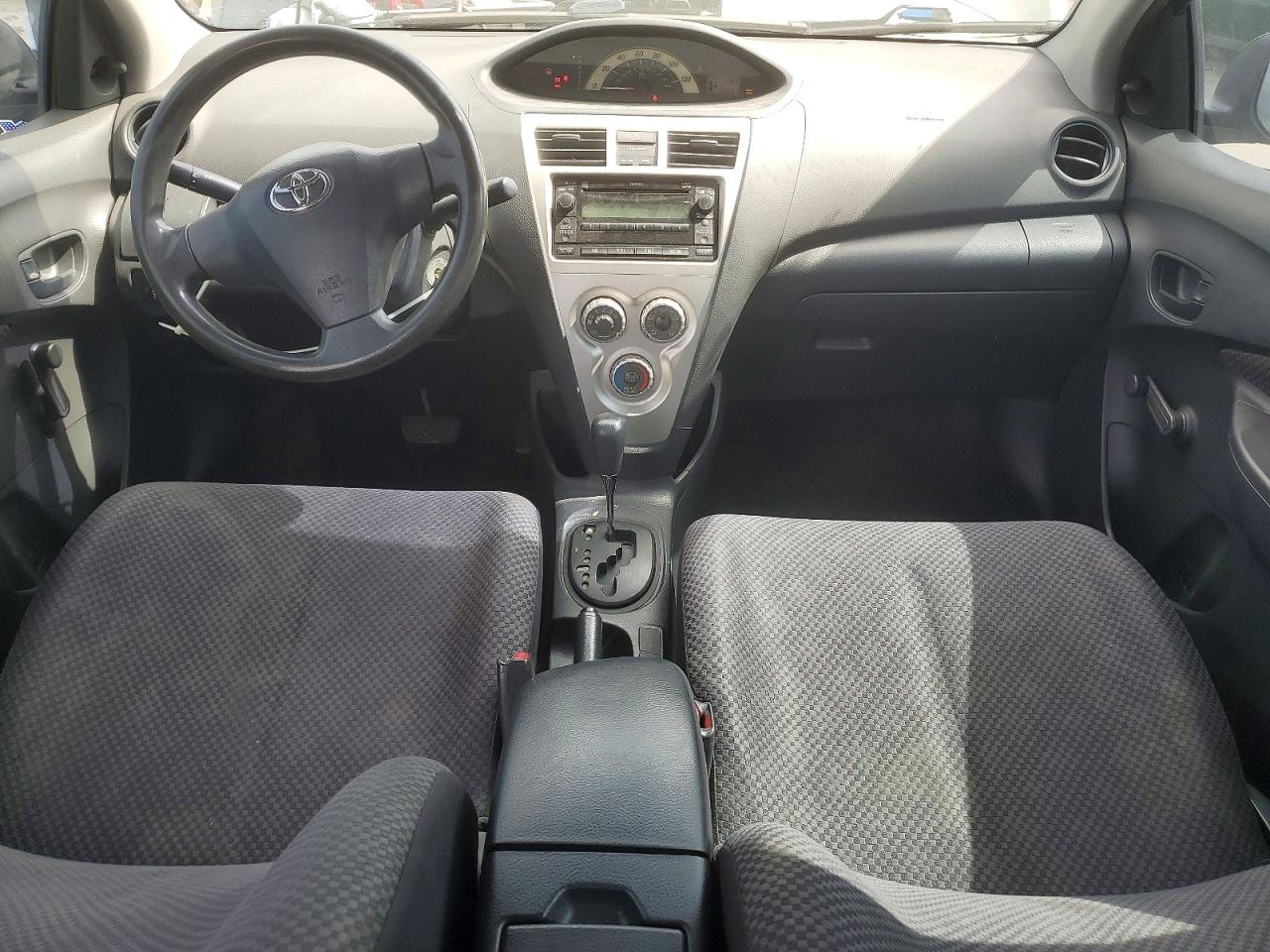 2007 TOYOTA YARIS BASE photo 15