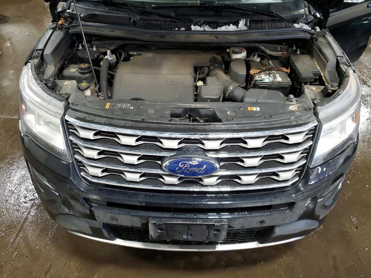 2017 FORD EXPLORER XLT photo 23