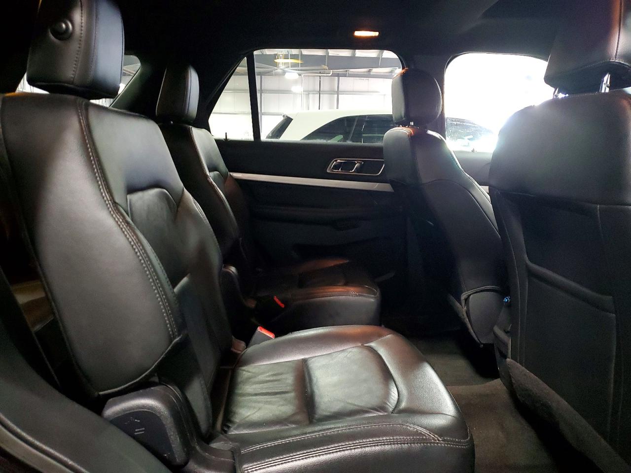 2017 FORD EXPLORER XLT photo 21
