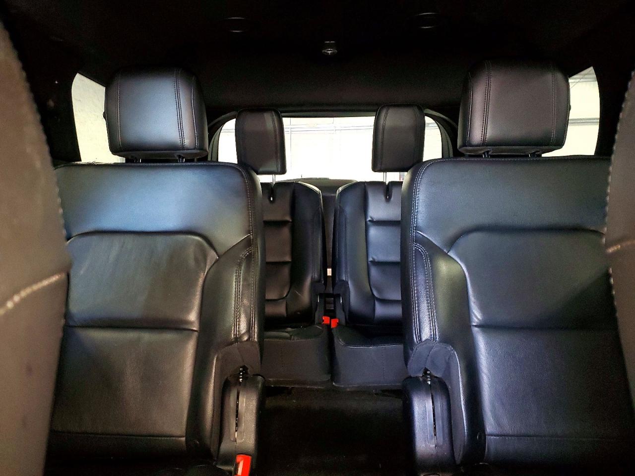 2017 FORD EXPLORER XLT photo 19