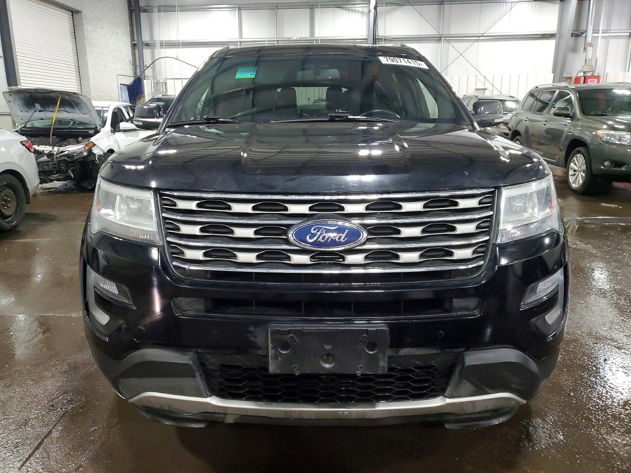 2017 FORD EXPLORER XLT photo 9