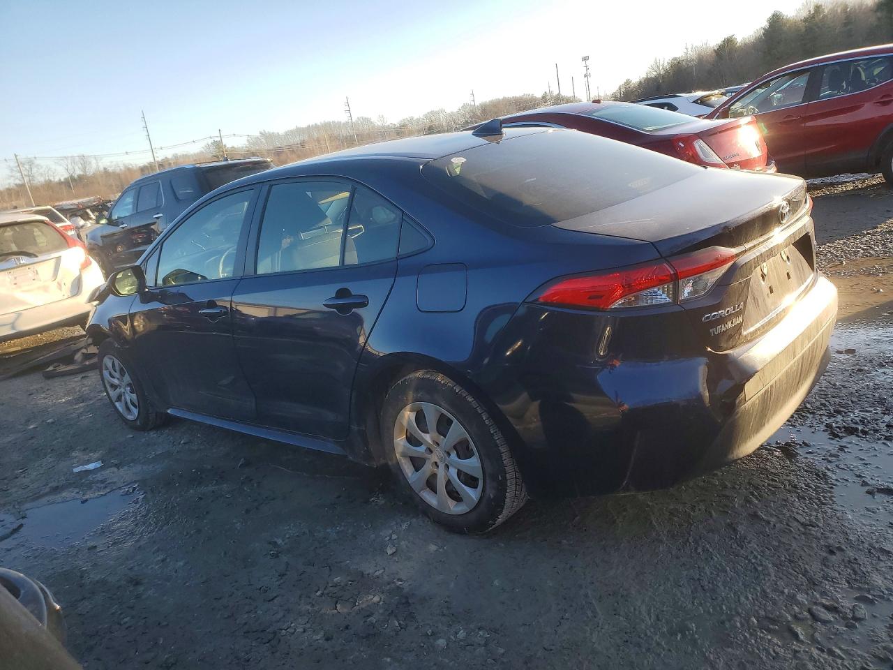 2024 TOYOTA COROLLA LE photo 2