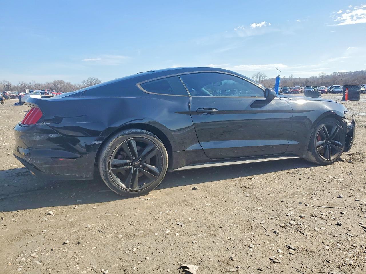 2017 FORD MUSTANG photo 7