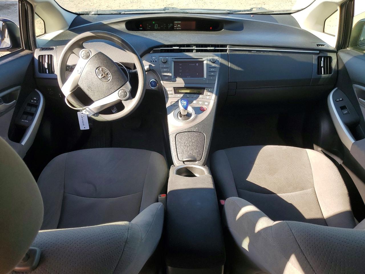 2015 TOYOTA PRIUS THREE photo 22