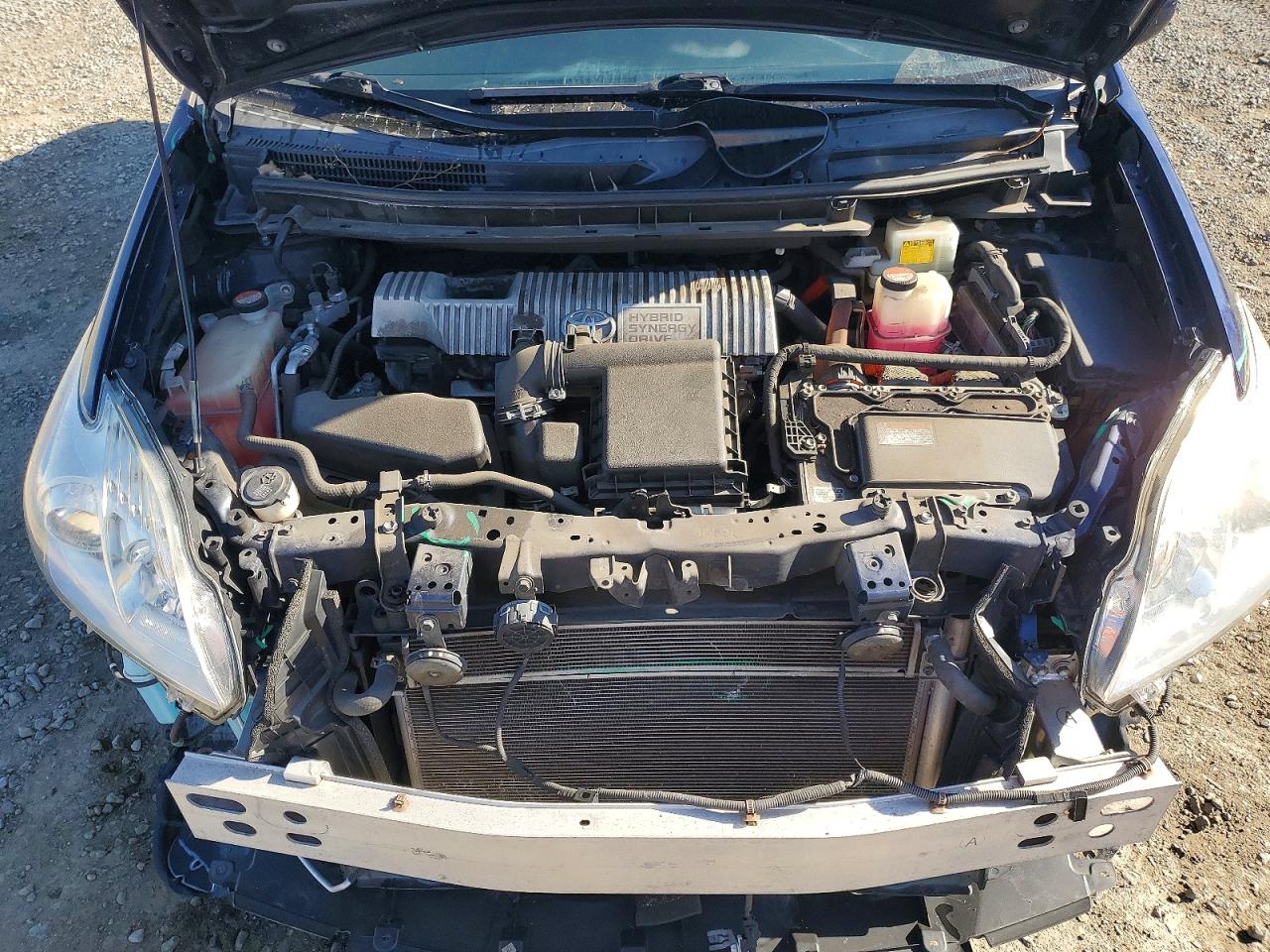 2015 TOYOTA PRIUS THREE photo 31