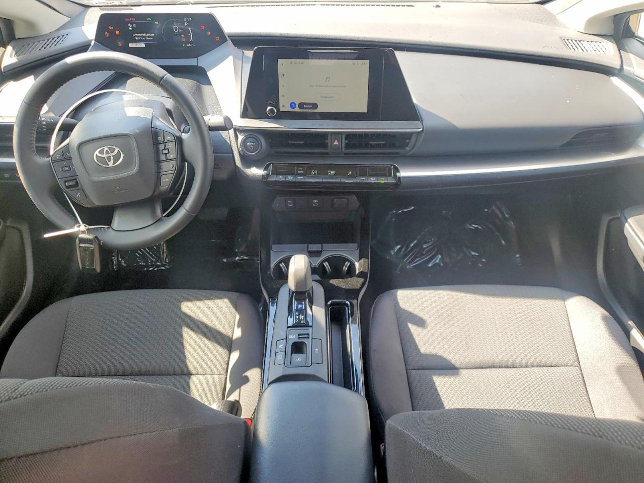 2025 TOYOTA PRIUS LE photo 8