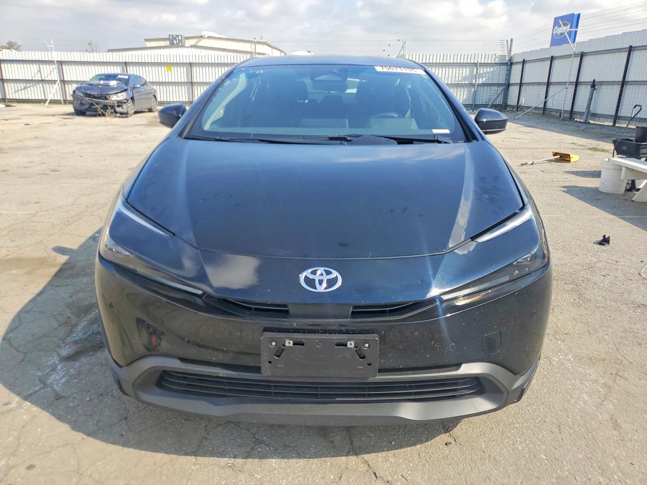 2025 TOYOTA PRIUS LE photo 5