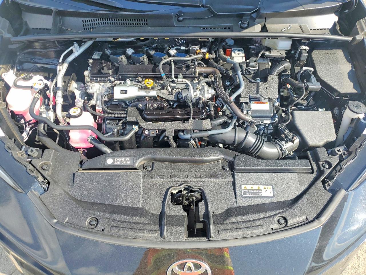 2025 TOYOTA PRIUS LE photo 12