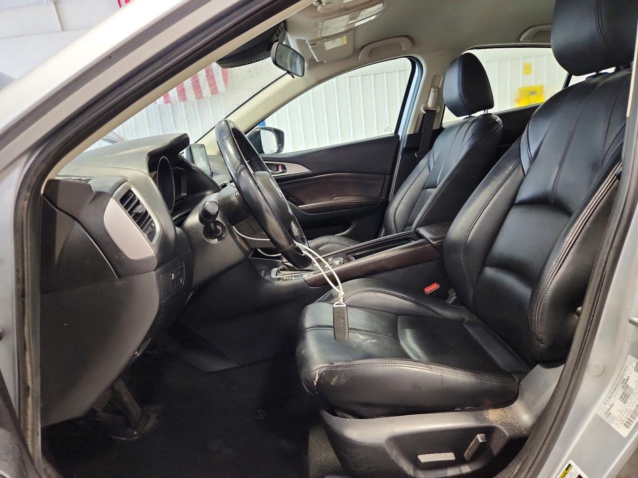2018 MAZDA 3 TOURING photo 19