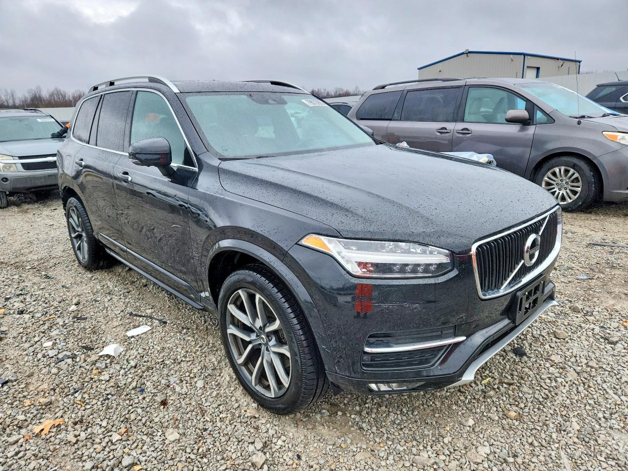 2017 VOLVO XC90 T6 photo 4