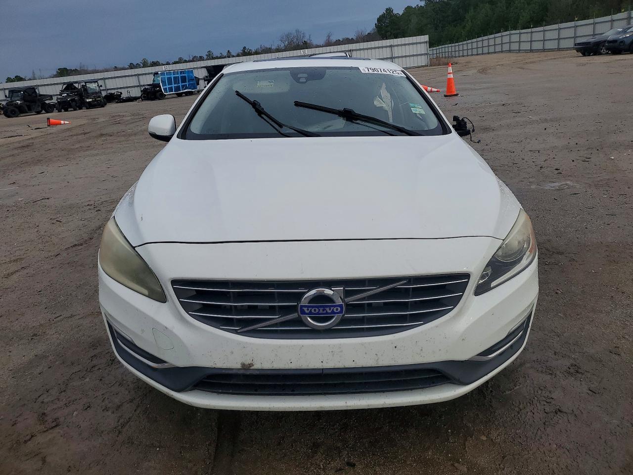 2016 VOLVO S60 PREMIER photo 5