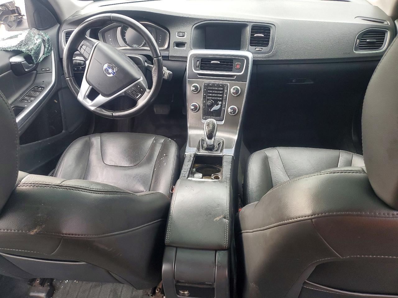 2016 VOLVO S60 PREMIER photo 8