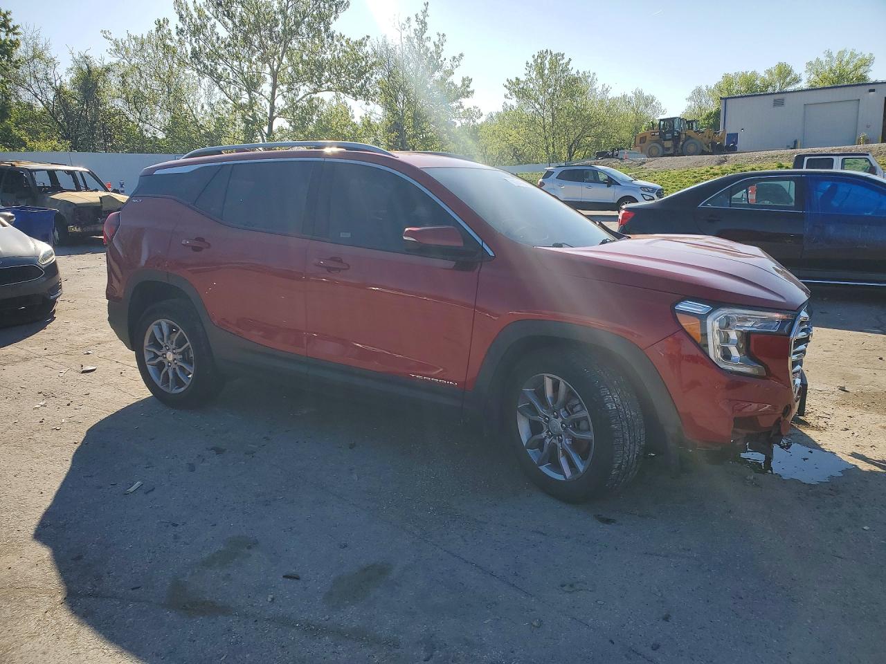 2024 GMC TERRAIN SLT photo 7
