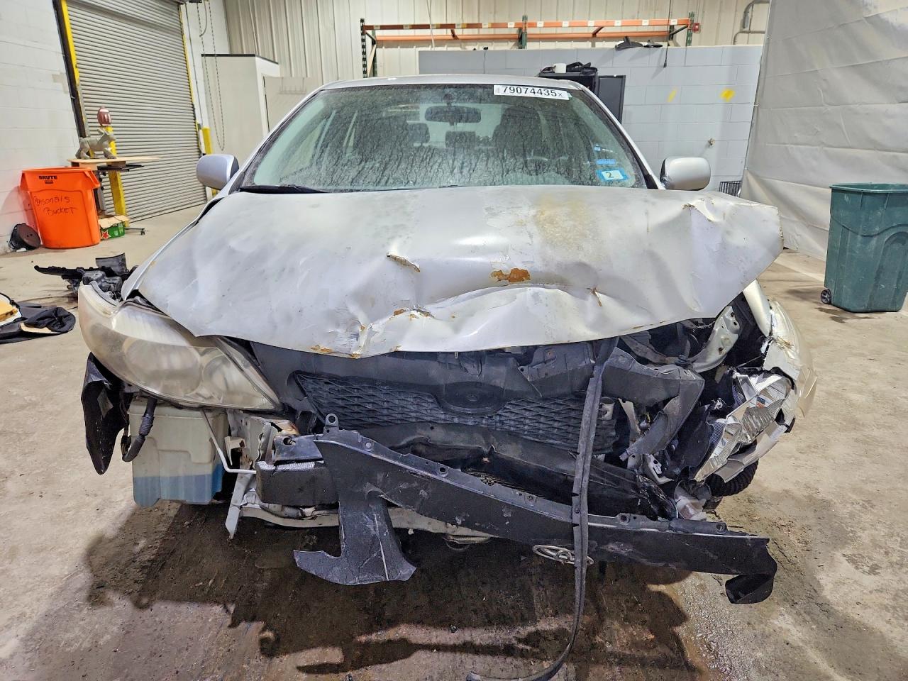 2010 TOYOTA COROLLA LE photo 5