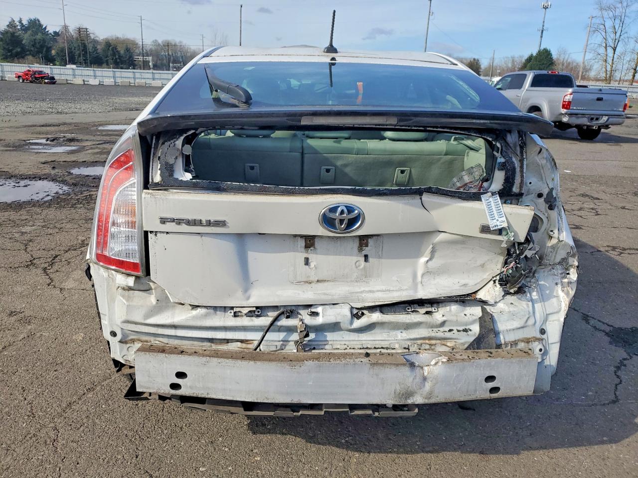 2013 TOYOTA PRIUS BASE photo 6